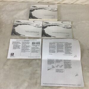 2017 Chevrolet Silverado Owners Manual Users Guide Book 17 OEM#23476161